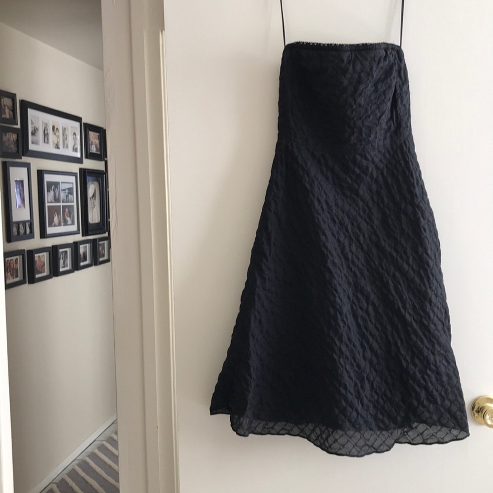 Jcrew black strapless sundress. waffle print. P4